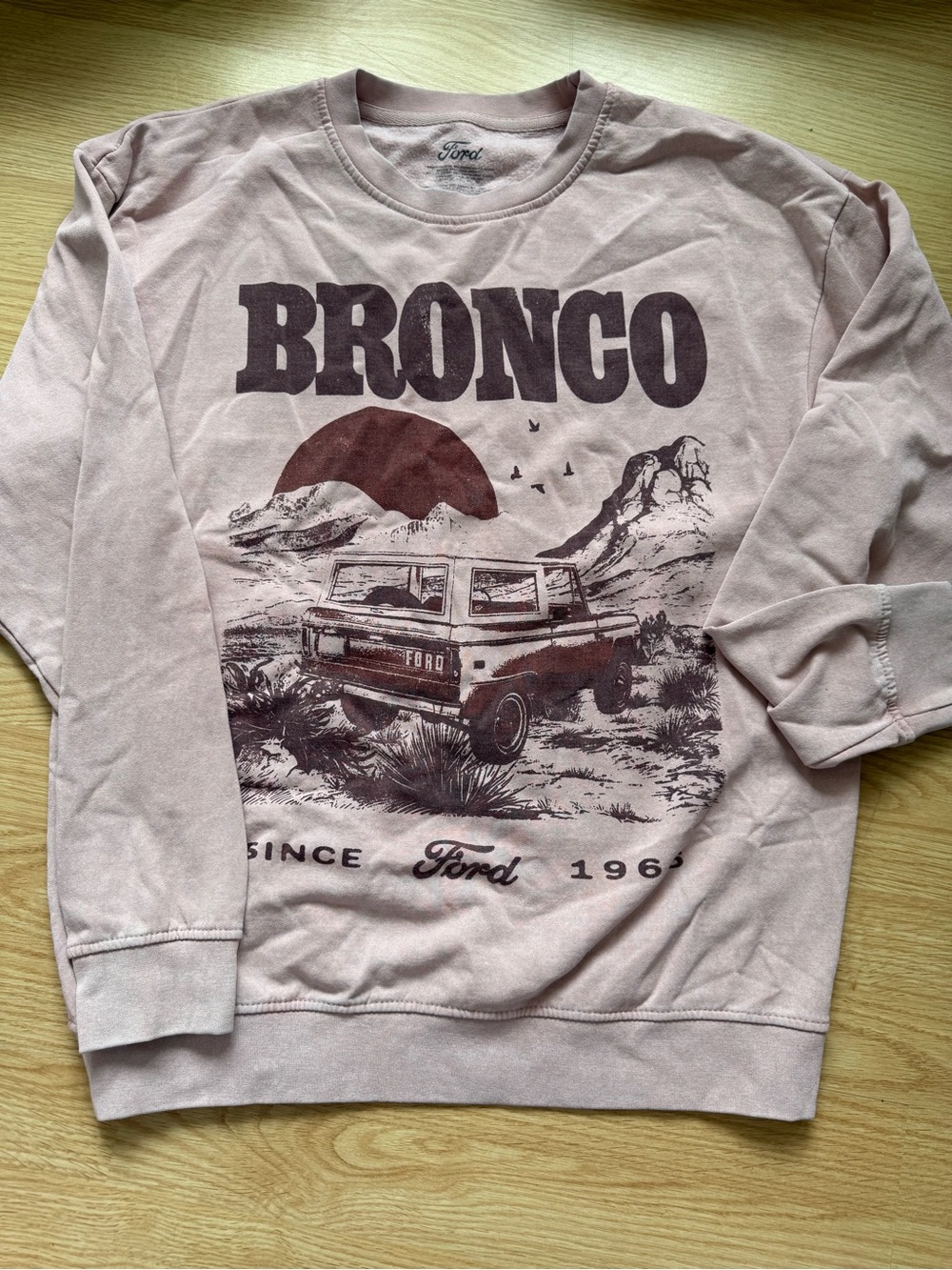 Ford Women's Bronco Graphic Crewneck Sweater - Dusty Rose & Maroon Size Medium